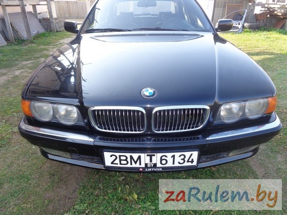 BMW 7- (E38)